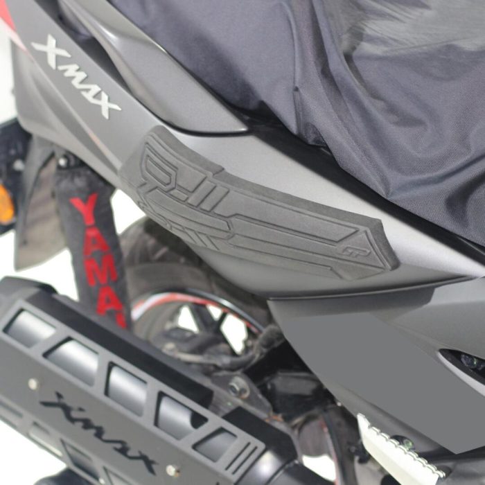 GP Kompozit Yamaha XMAX 2018-2022 Uyumlu Sele Altı Grenaj Koruma Siyah GP19330700101804 - Görsel 3