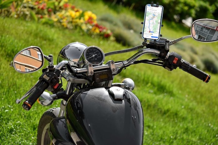 Knmaster TT-800V Titreşim Engelleyici Motosikletlerin Fren Hidrolik Kapağına Uyumlu Telefon Tutucu - Görsel 4